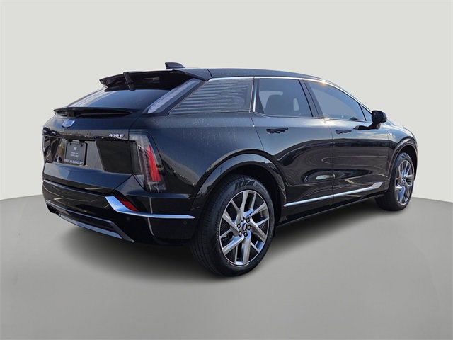 New 2026 Cadillac Optiq Luxury 1 image 4