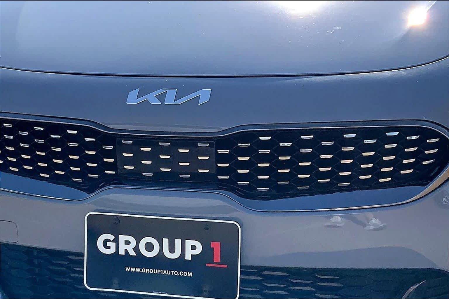 Used 2022 Kia Stinger GT1 w/ Red Interior Color Package RWD image 30