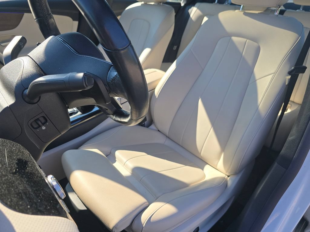 Used 2023 Mercedes-Benz CLA 250 4MATIC image 24