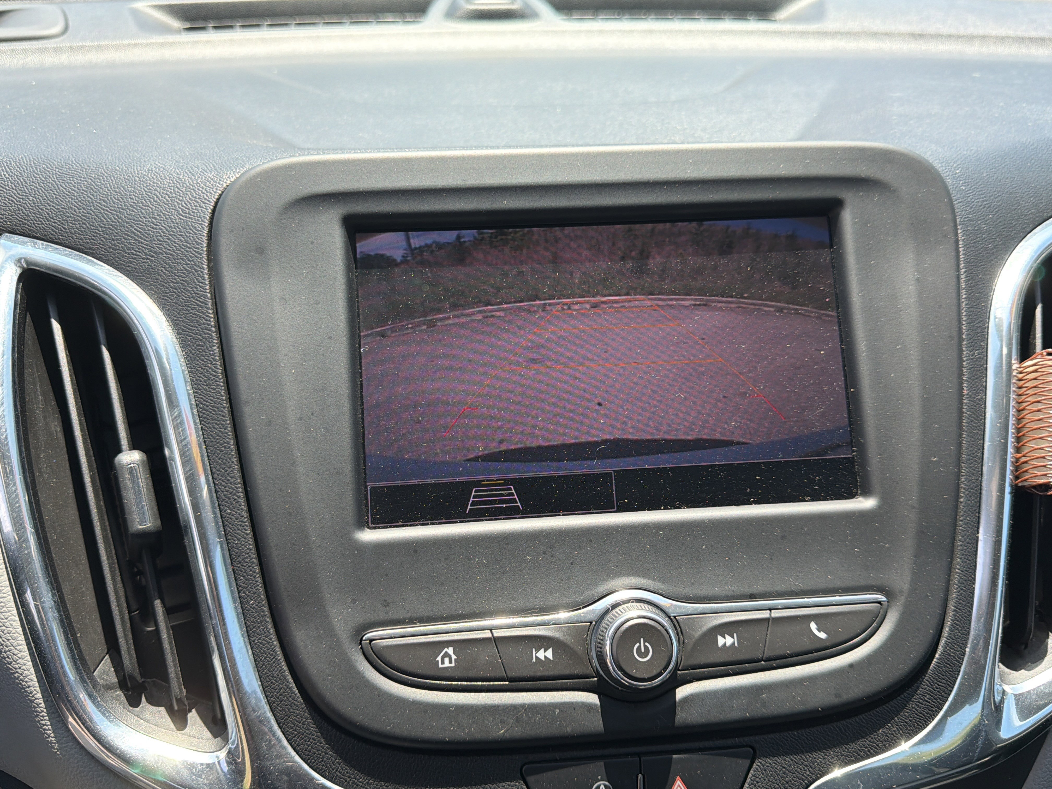 Used 2023 Chevrolet Equinox LS FWD image 29