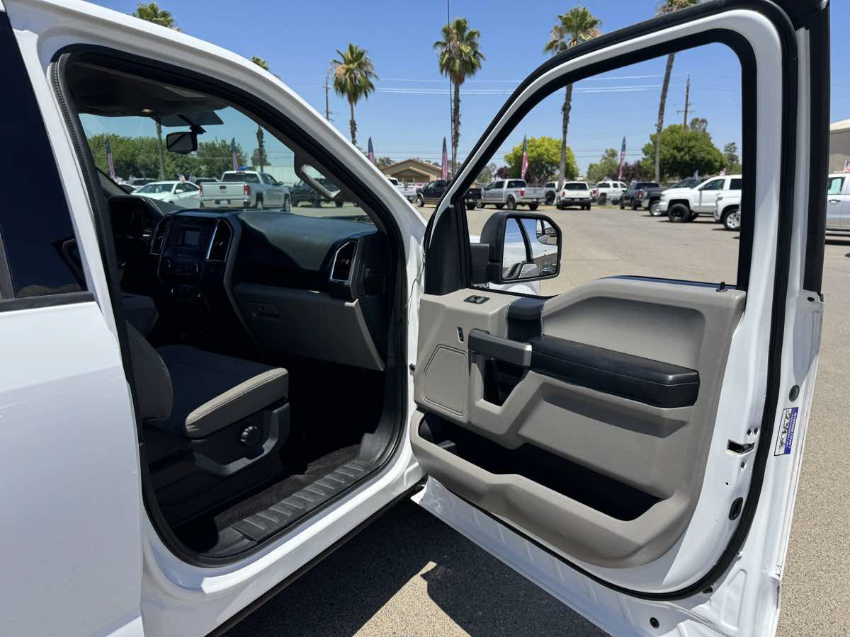Used 2015 Ford F150 XLT RWD image 14