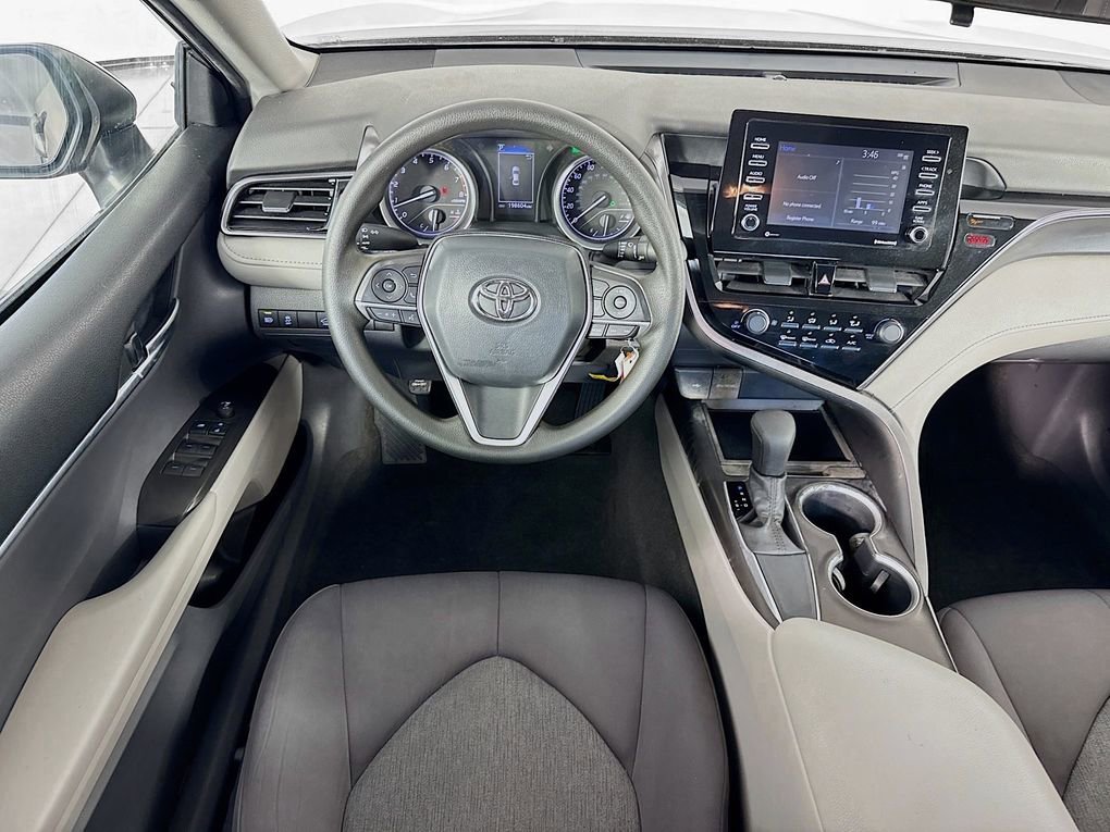 Used 2021 Toyota Camry LE image 28