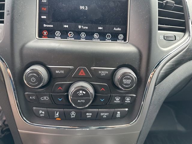 Used 2021 Jeep Grand Cherokee Laredo image 12