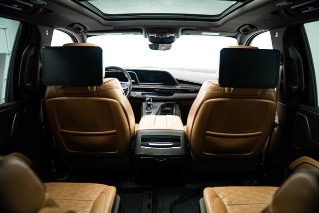 Used 2021 Cadillac Escalade ESV Premium Luxury image 24