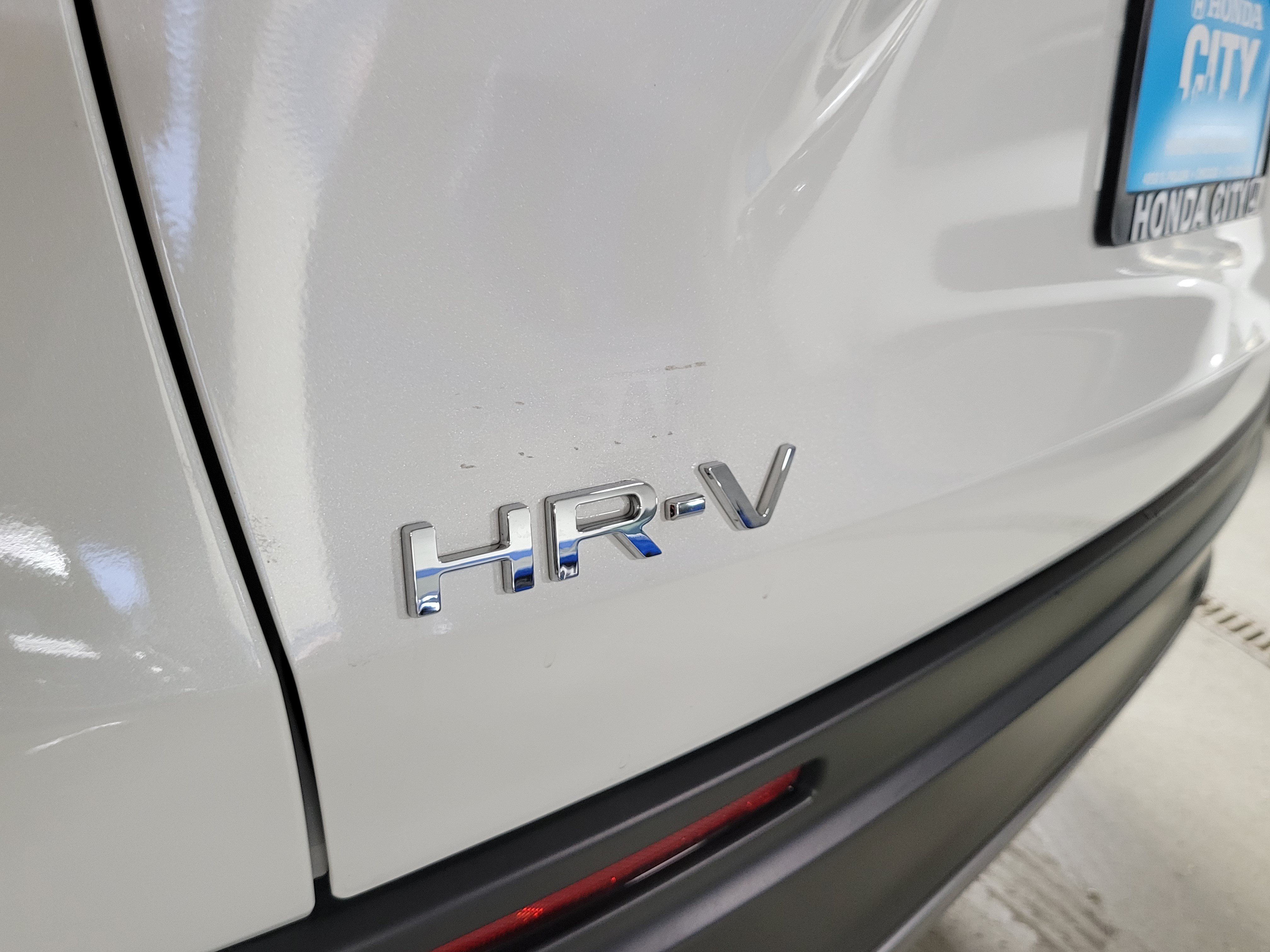 Used 2025 Honda HR-V Sport image 7