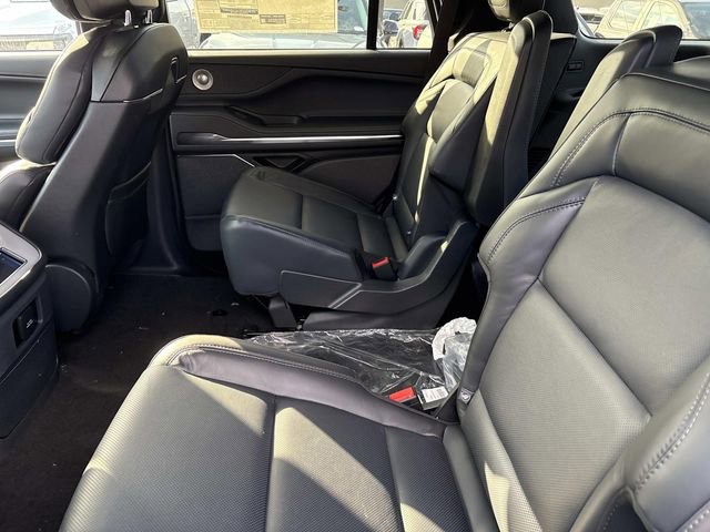 New 2025 Lincoln Navigator Reserve w/ Jet Appearance Package image 18