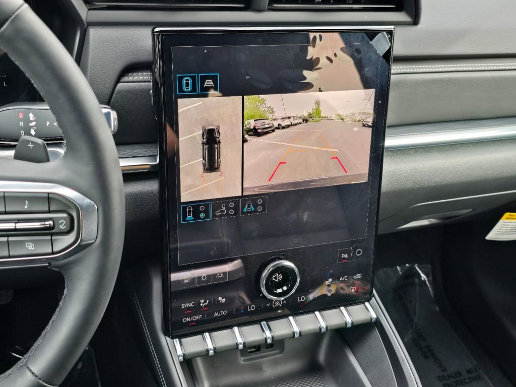New 2026 GMC Terrain Elevation w/ Elevation Premium Package AWD/4WD image 22
