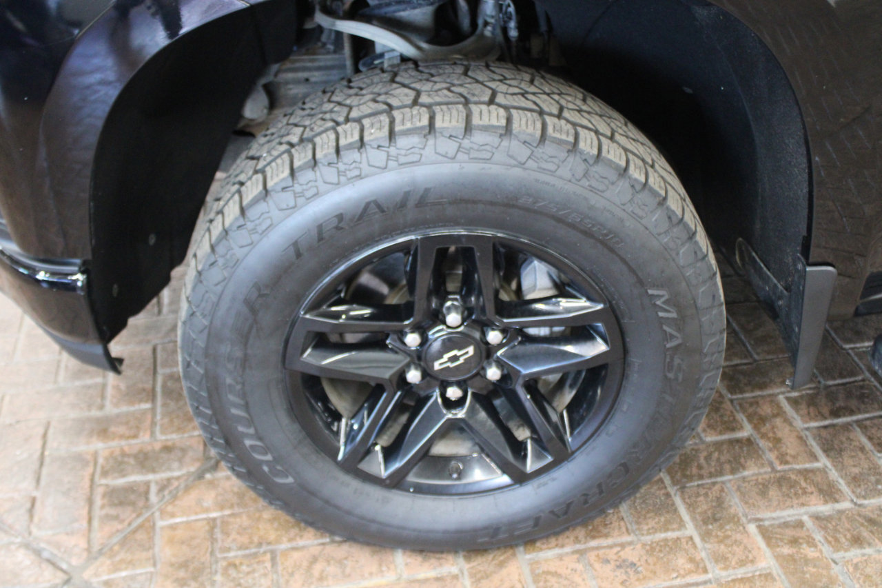 Used 2019 Chevrolet Silverado 1500 Custom Trail Boss w/ Custom Convenience Package image 7