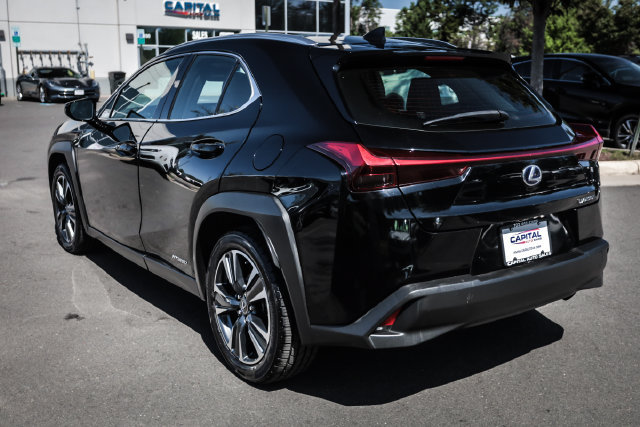 Used 2022 Lexus UX 250h w/ Accessory Package (Z1) AWD/4WD image 14