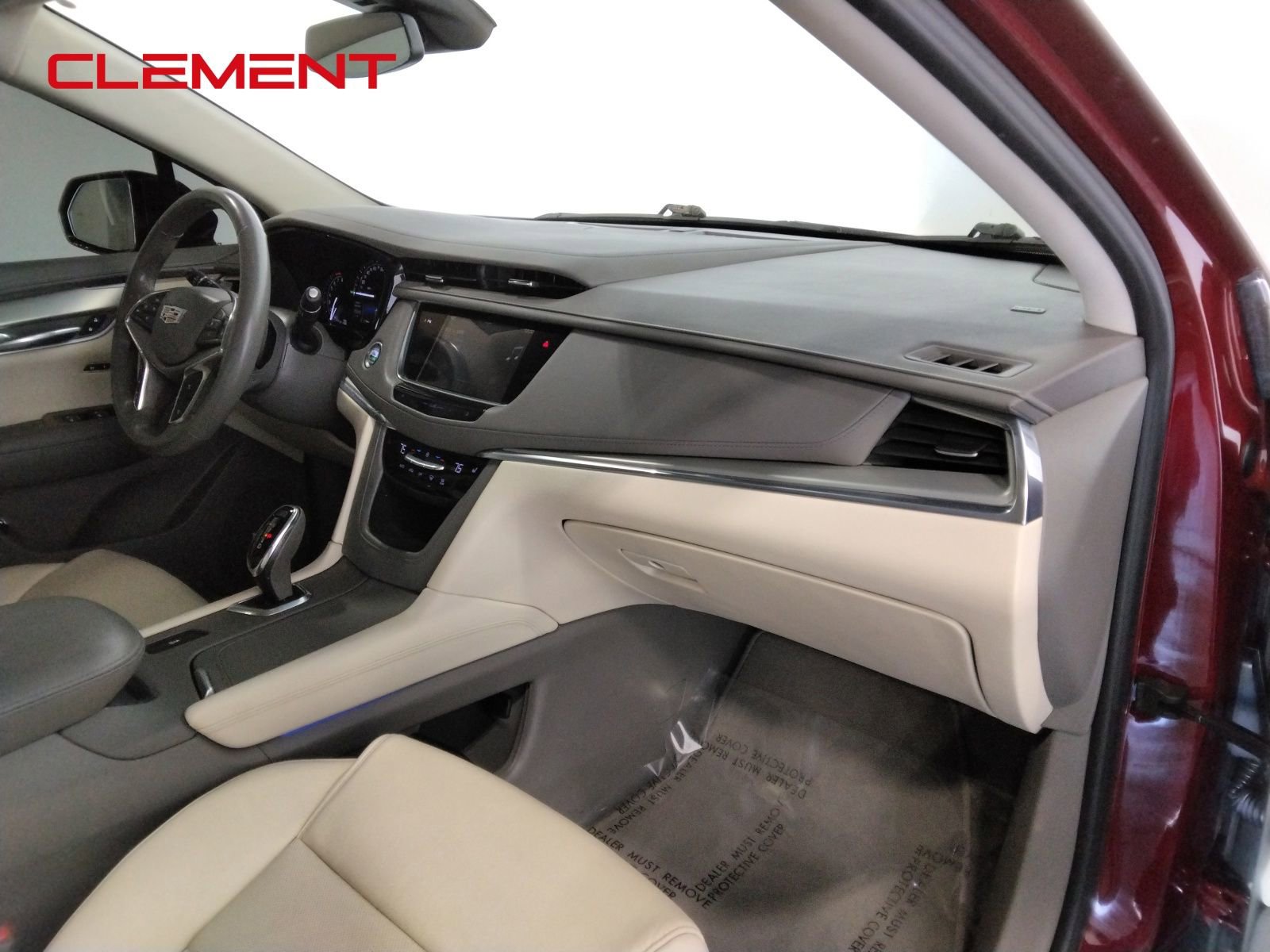 Used 2018 Cadillac XT5 Luxury w/ Driver Awareness Package image 46