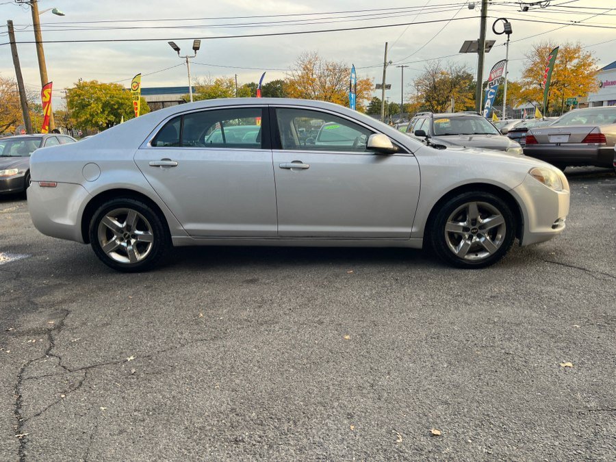 Used 2010 Chevrolet Malibu LT w/ Power Convenience Package FWD image 3