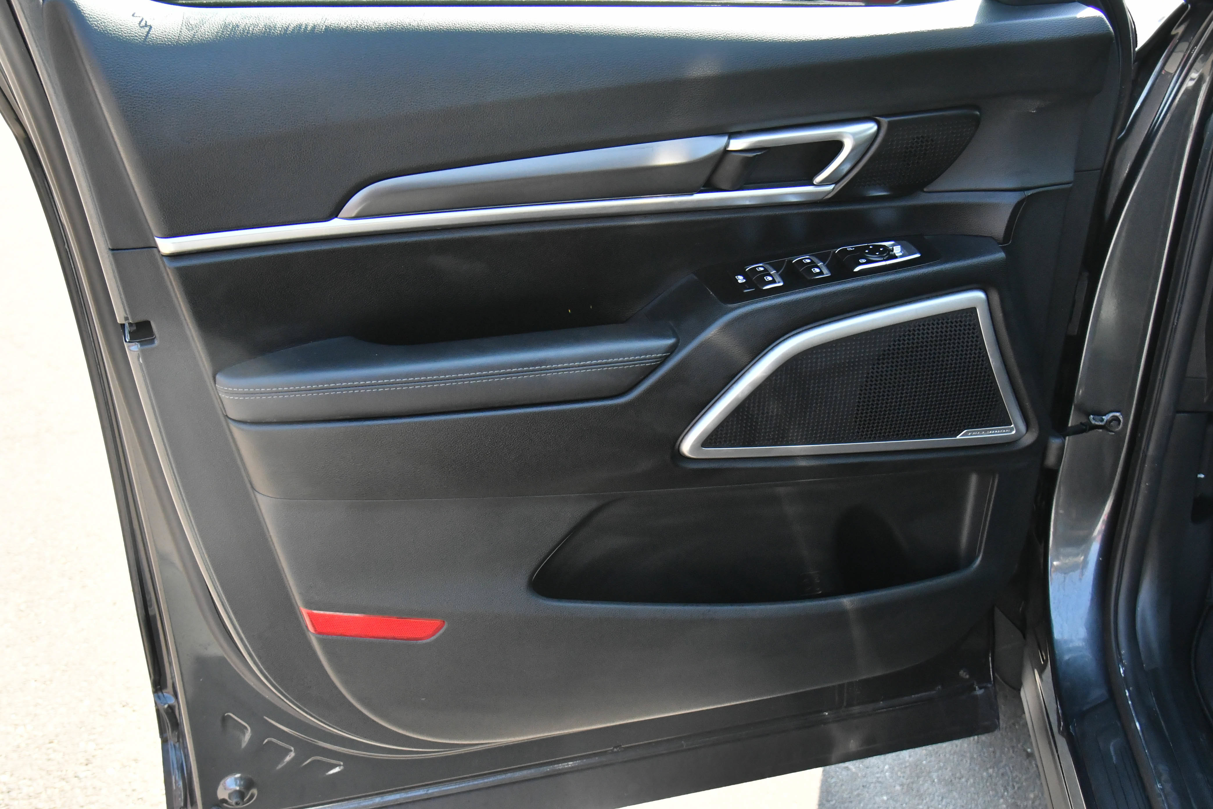 Used 2023 Kia Telluride LX AWD/4WD image 14