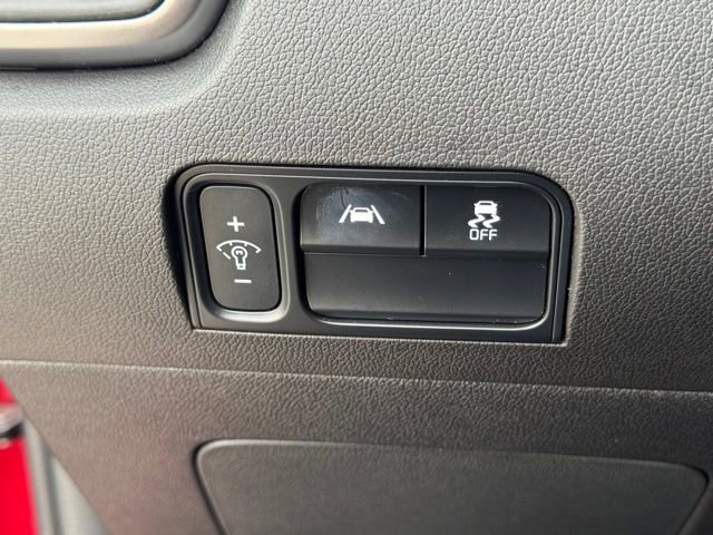 Used 2022 Kia Sorento LX image 22