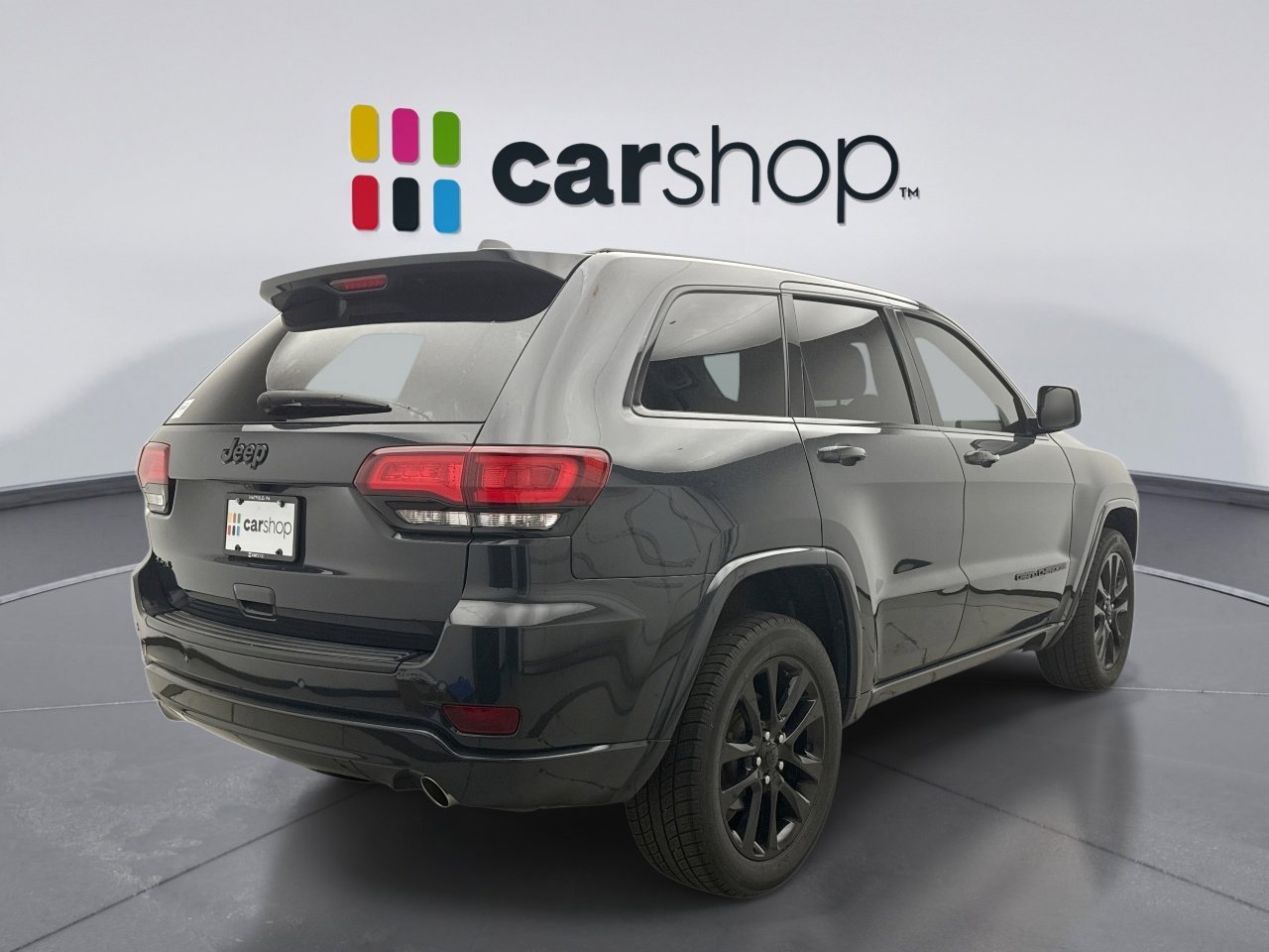 Used 2018 Jeep Grand Cherokee Altitude AWD/4WD image 5