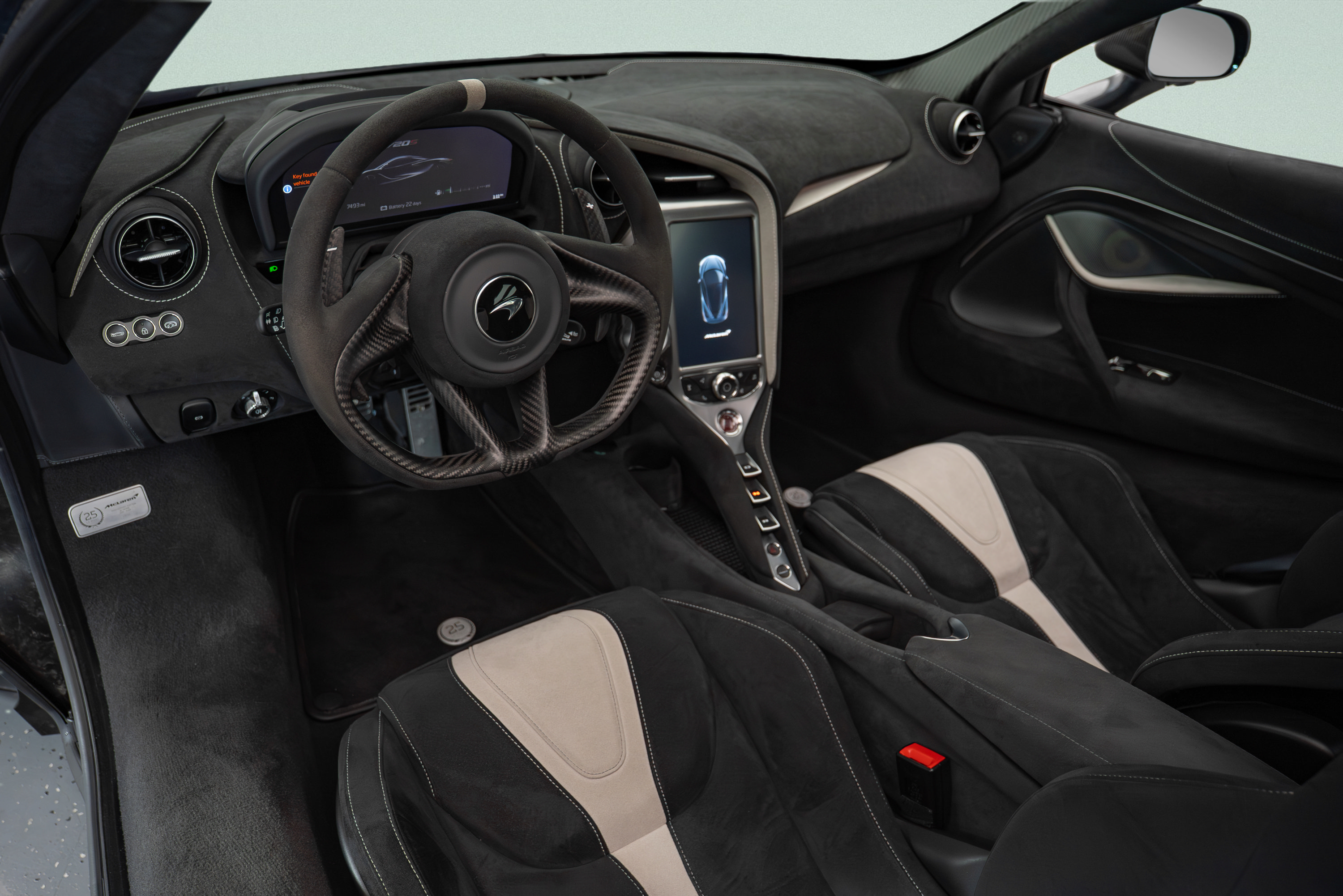 Used 2021 McLaren 720S RWD image 9