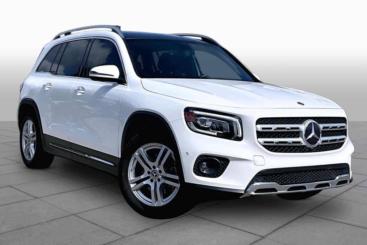 Used 2022 Mercedes-Benz GLB 250 4MATIC image 3