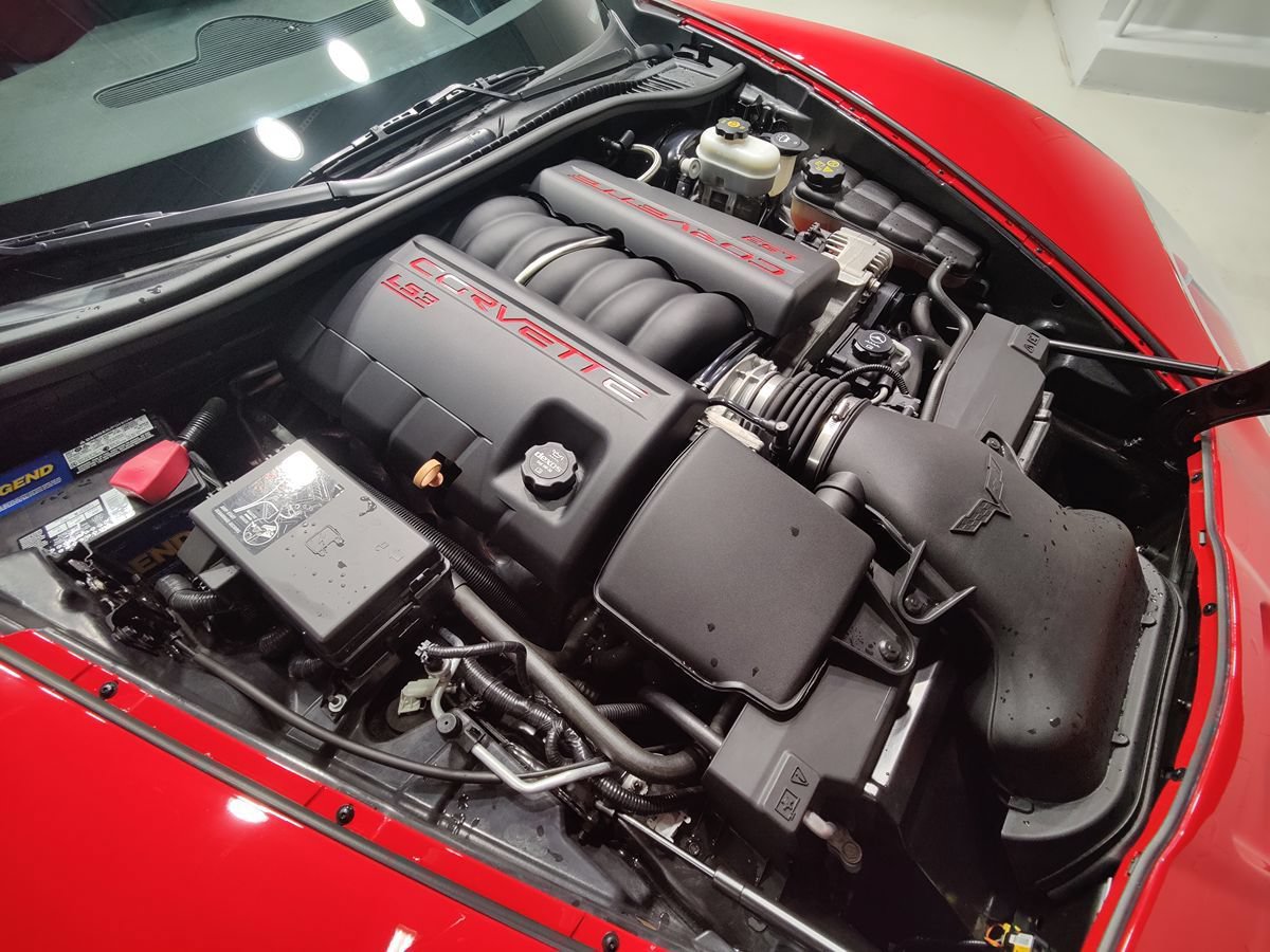 Used 2013 Chevrolet Corvette Grand Sport w/ 3LT Preferred Equipment Group RWD image 5
