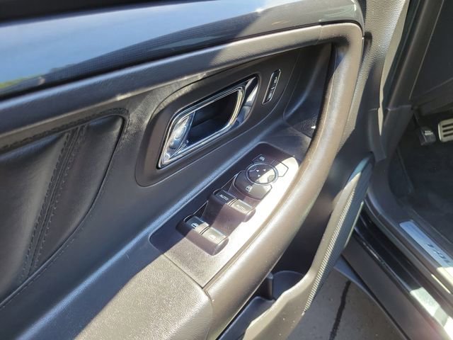 Used 2018 Ford Taurus SHO AWD/4WD image 8