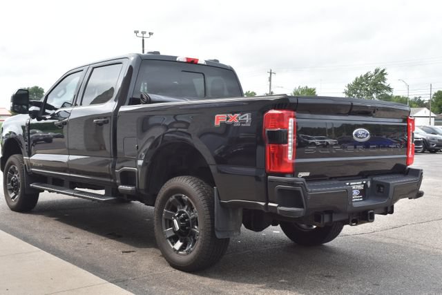 Used 2023 Ford F250 Lariat w/ Lariat Ultimate Package AWD/4WD image 16