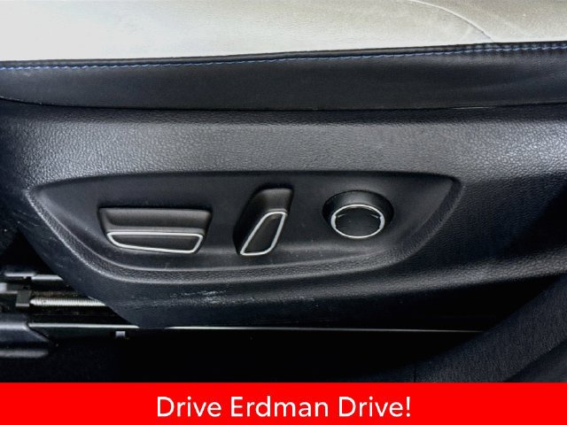 Certified 2016 Toyota Prius Four Touring FWD image 12