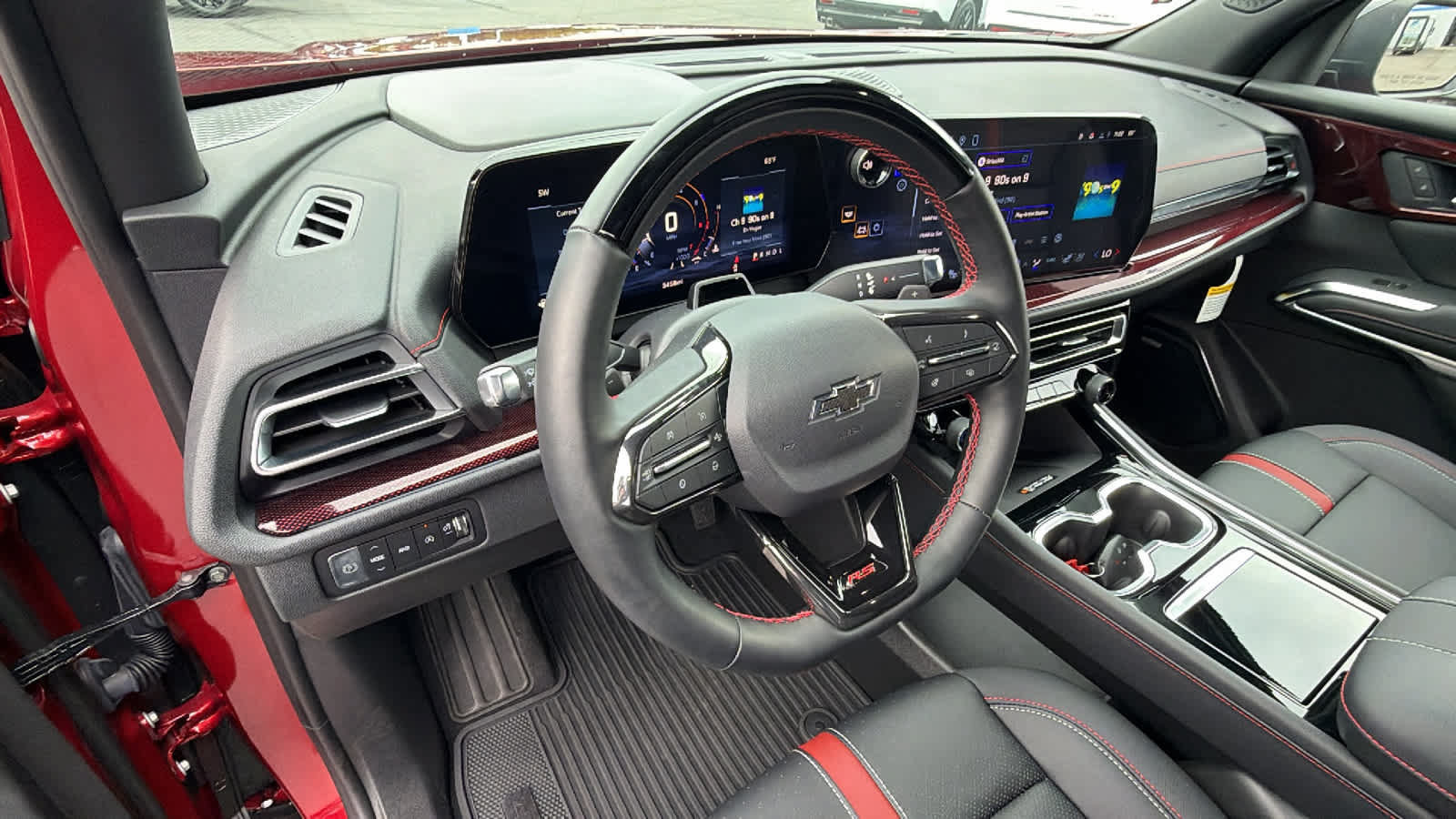 Used 2026 Chevrolet Traverse RS AWD/4WD image 10