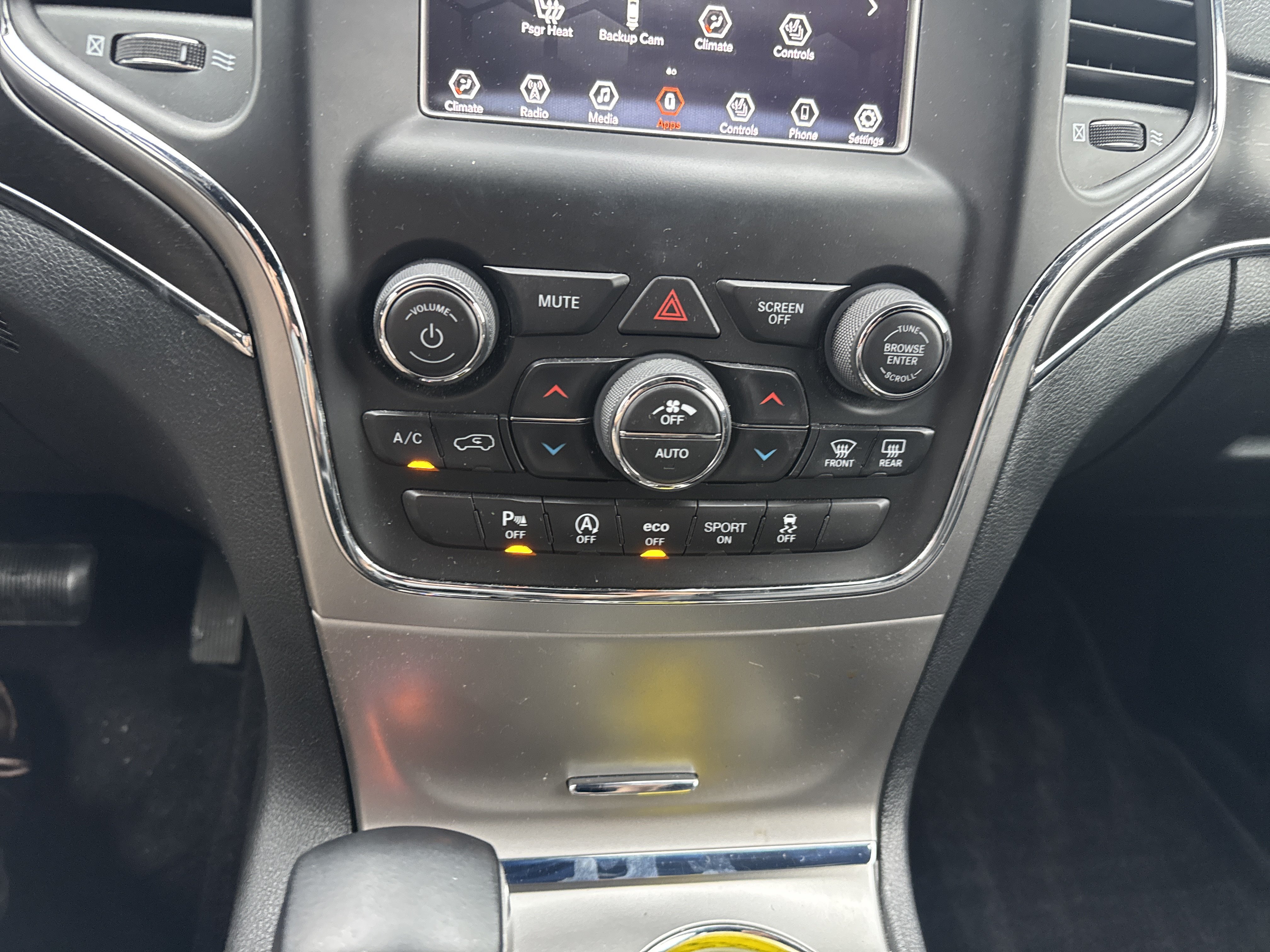 Used 2018 Jeep Grand Cherokee Limited AWD/4WD image 25