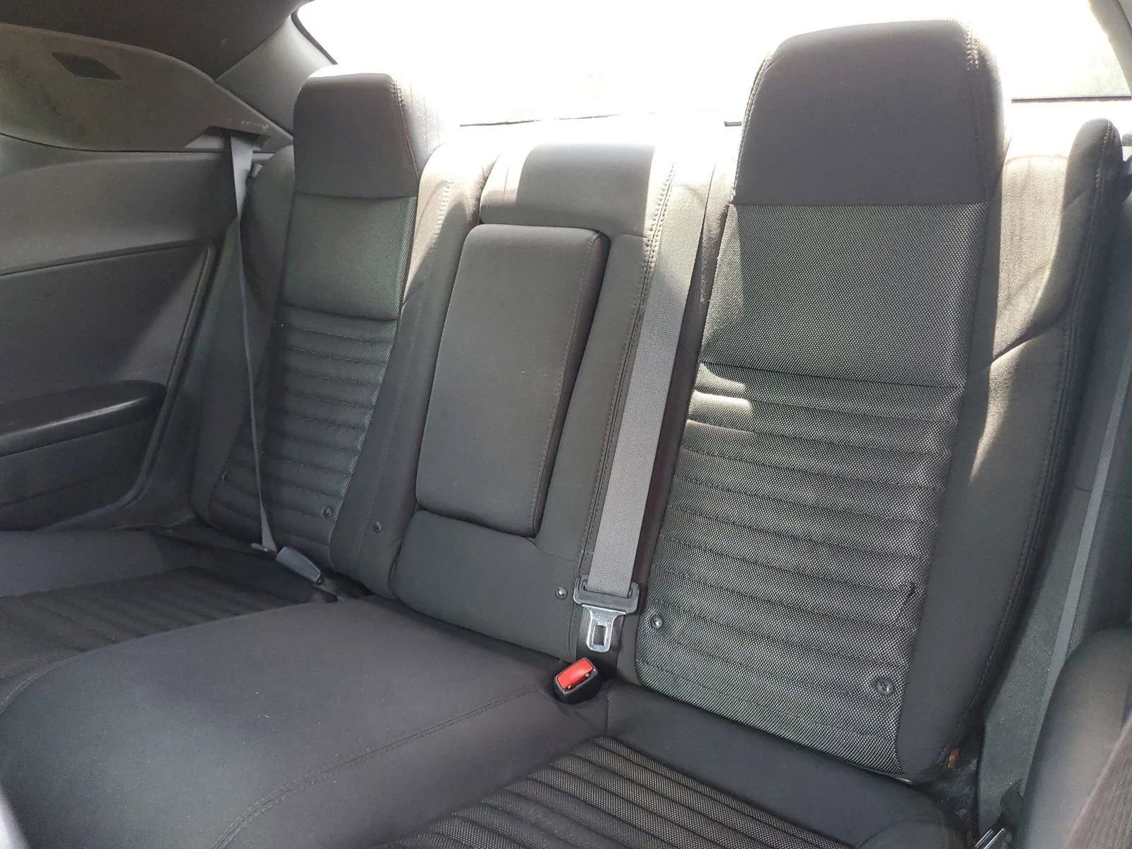 Used 2014 Dodge Challenger R/T image 8