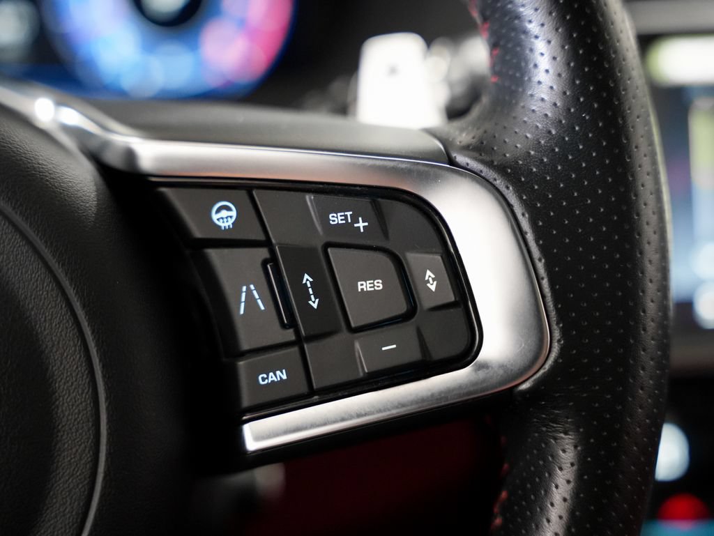 Used 2020 Jaguar F-PACE SVR AWD/4WD image 16
