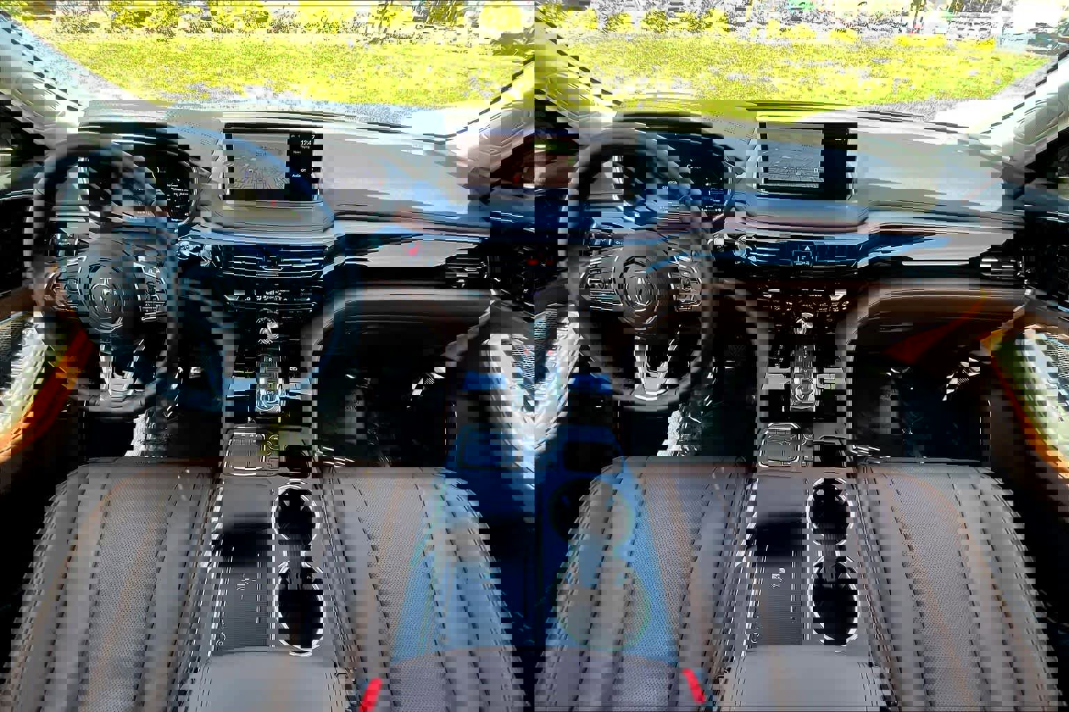 Used 2024 Acura MDX SH-AWD w/ Technology Package image 16