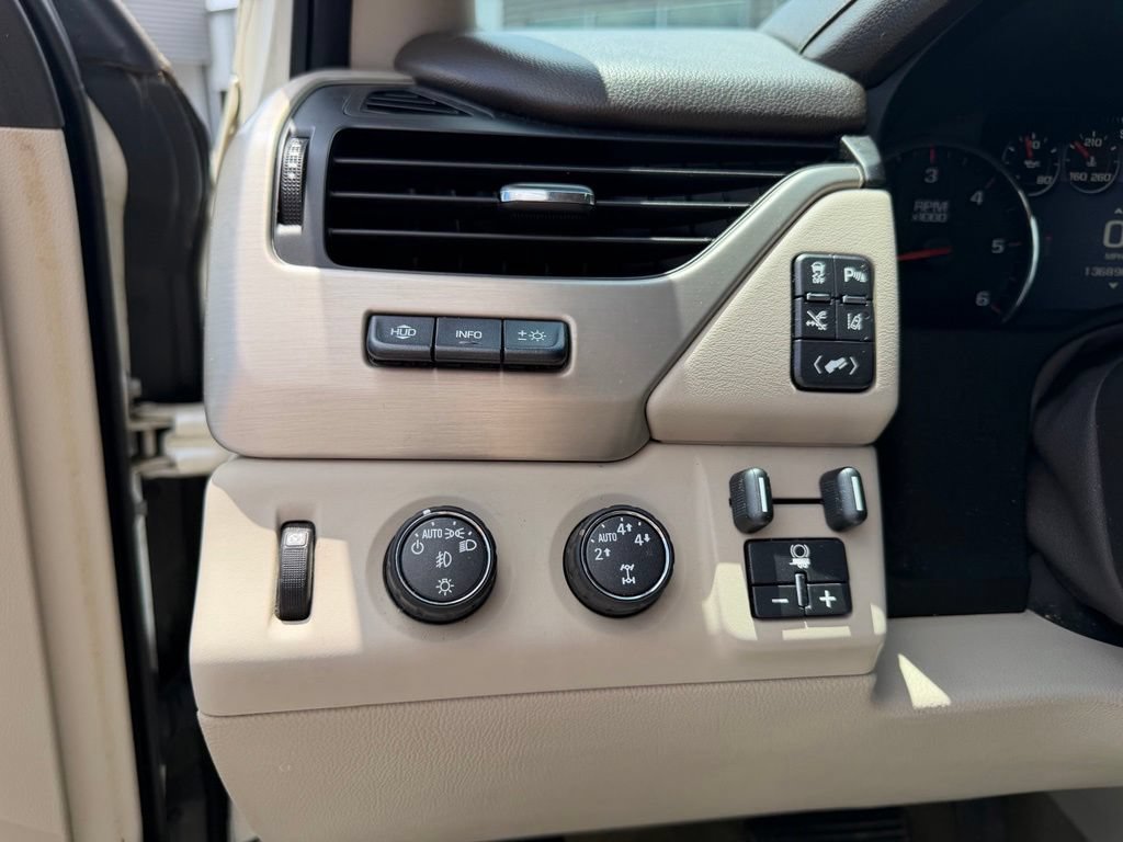 Used 2015 GMC Yukon XL Denali w/ Premium Package AWD/4WD image 18