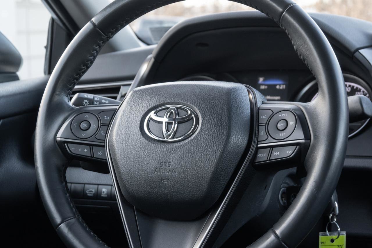 Used 2024 Toyota Camry SE image 23