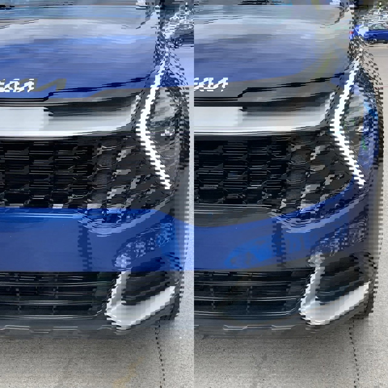 Used 2025 Kia Sportage EX w/ Premium Package image 7