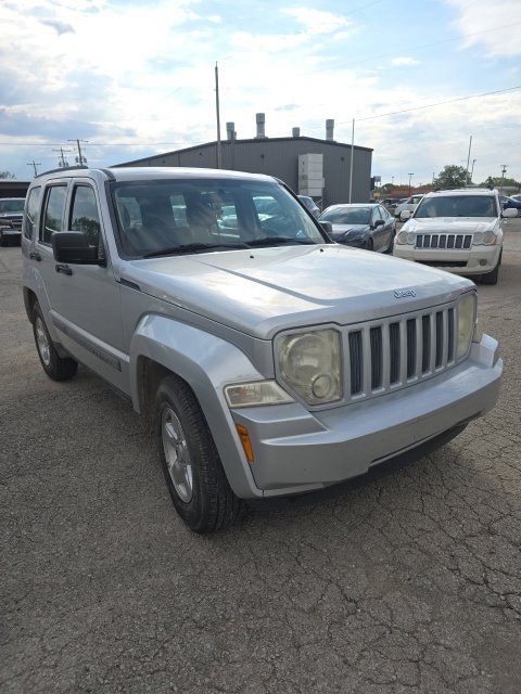 Used 2012 Jeep Liberty Sport AWD/4WD image 2
