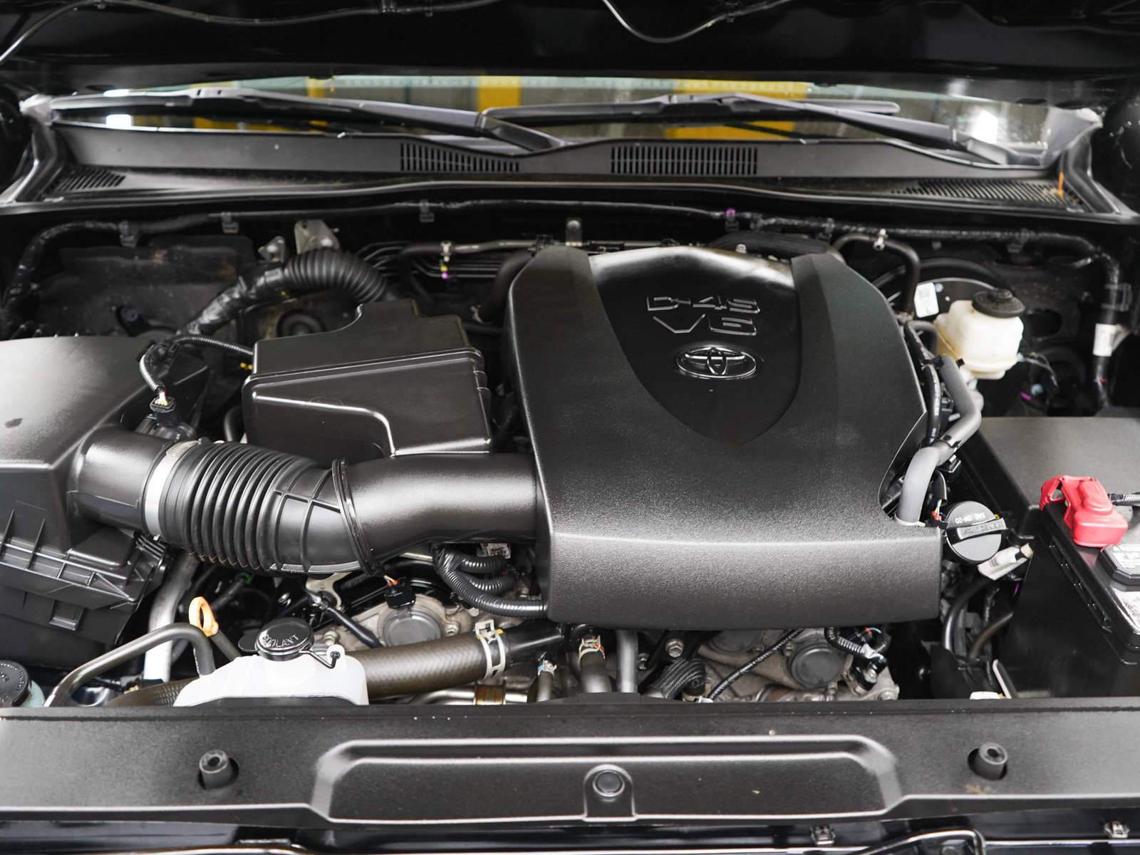 Used 2022 Toyota Tacoma Limited AWD/4WD image 29