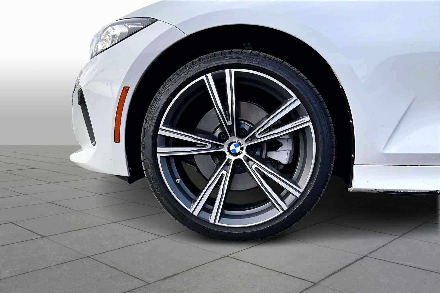 Used 2023 BMW 330i xDrive Sedan w/ Driving Assistance Package AWD/4WD image 11