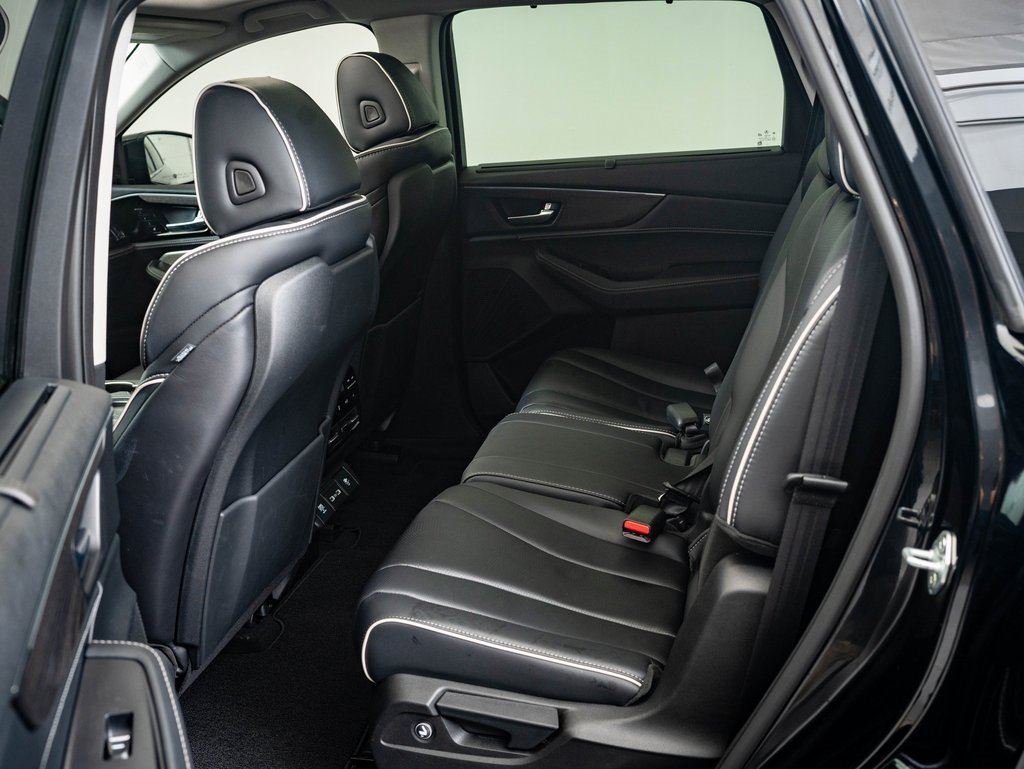 Used 2023 Acura MDX SH-AWD w/ Advance Package image 35