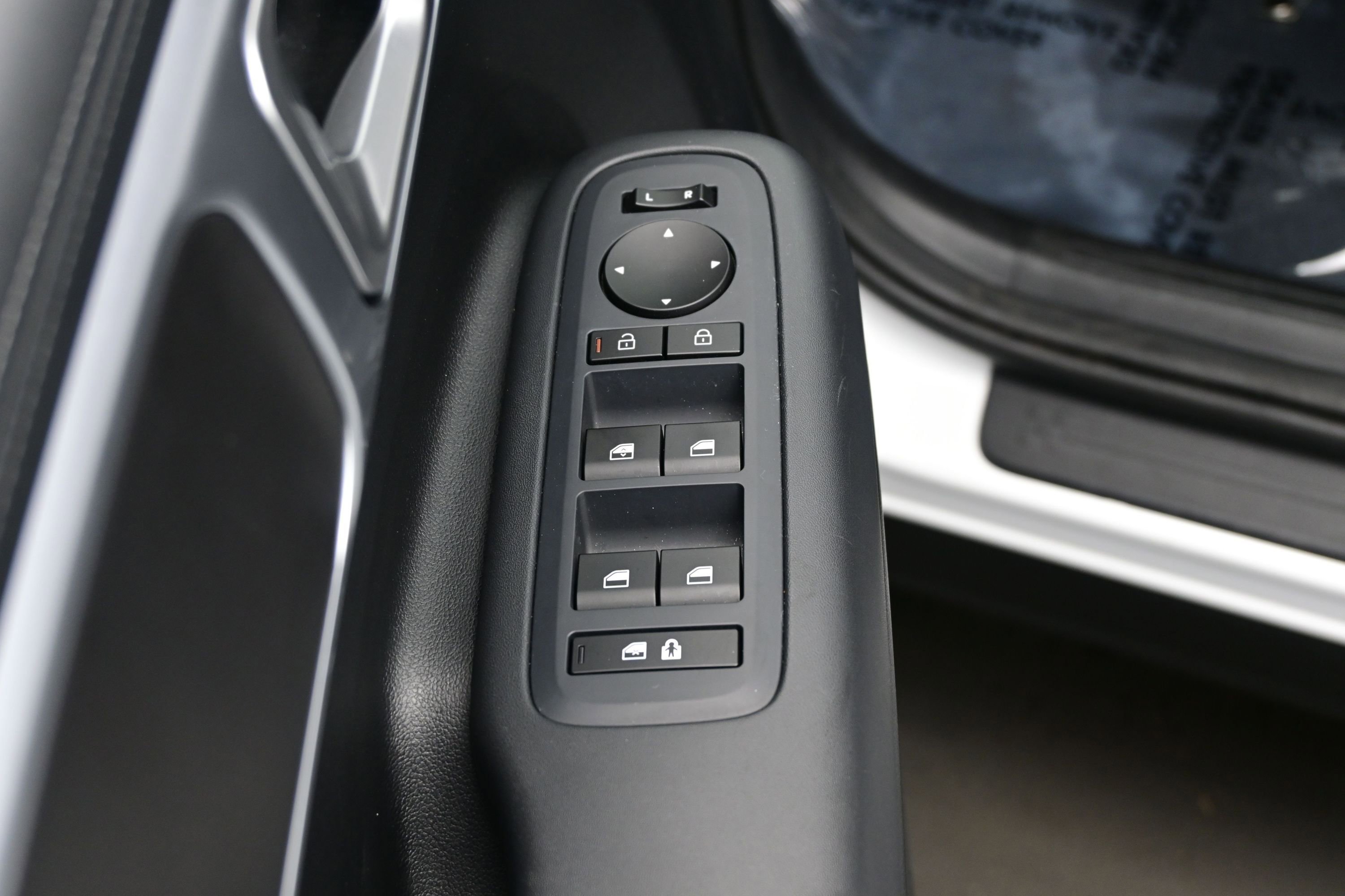 Certified 2026 Hyundai Santa Fe SE AWD/4WD image 10