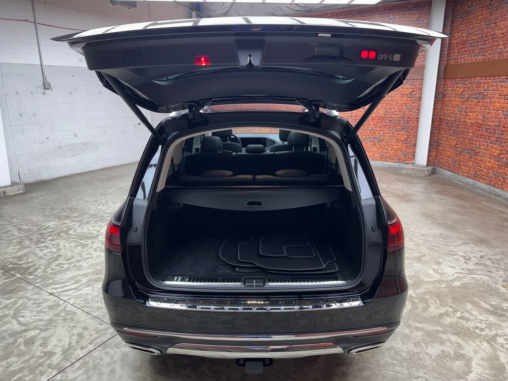 Used 2026 Mercedes-Benz GLS 450 4MATIC image 29