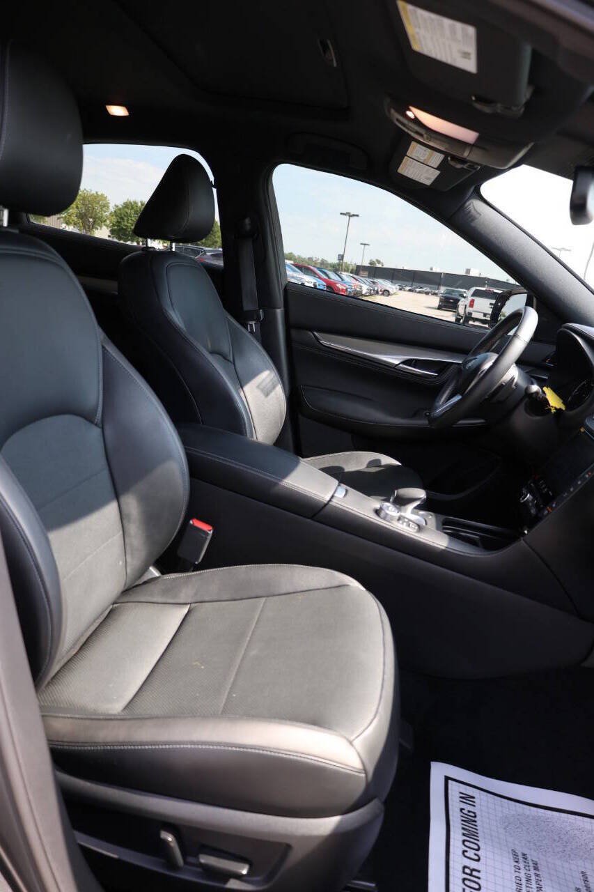 Used 2023 INFINITI QX55 Essential AWD/4WD image 15