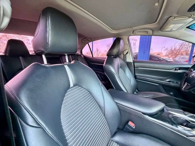 Used 2018 Toyota Camry SE w/ Audio Package FWD image 17