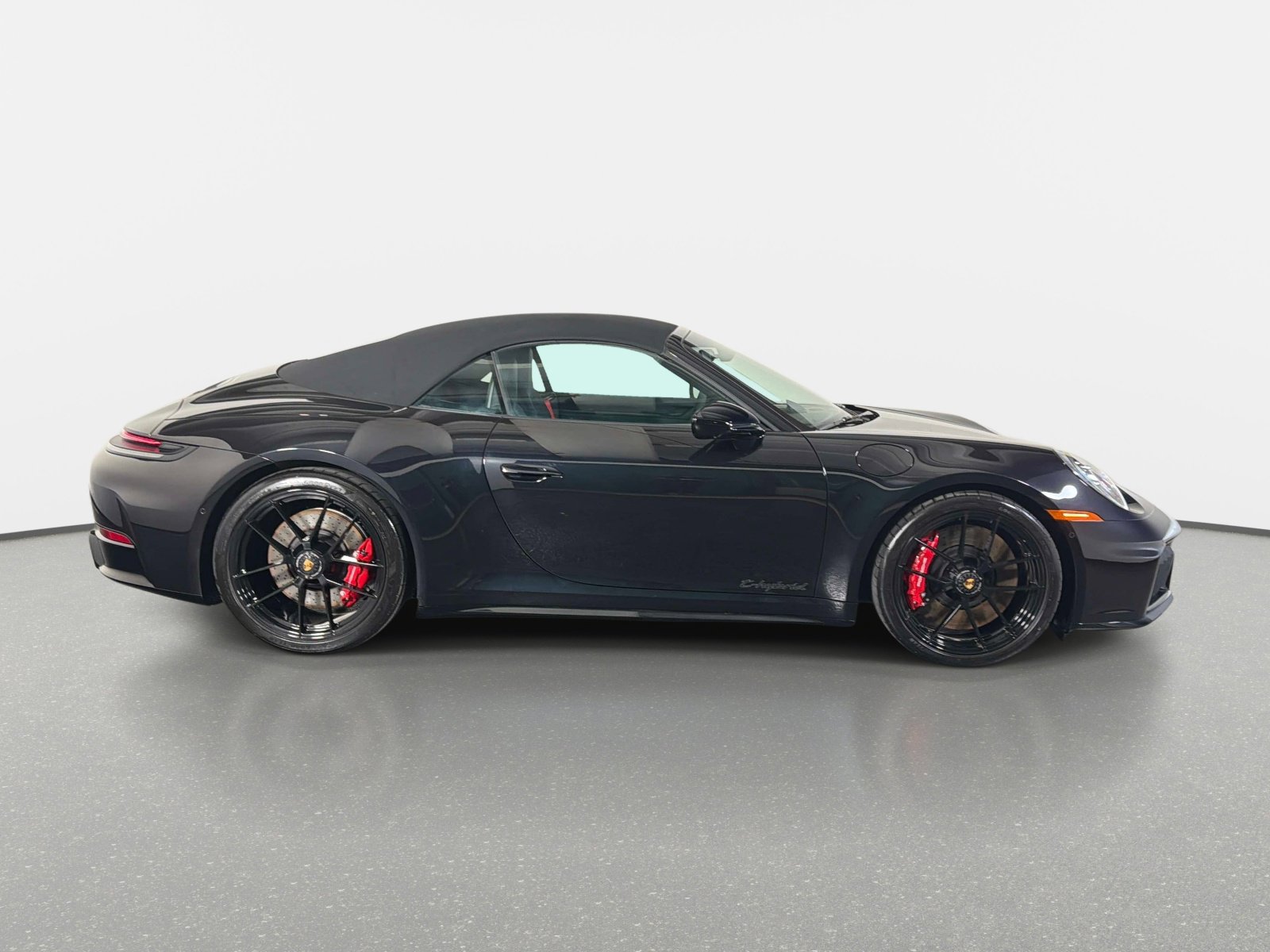 Used 2026 Porsche 911 Carrera 4 GTS AWD/4WD image 2