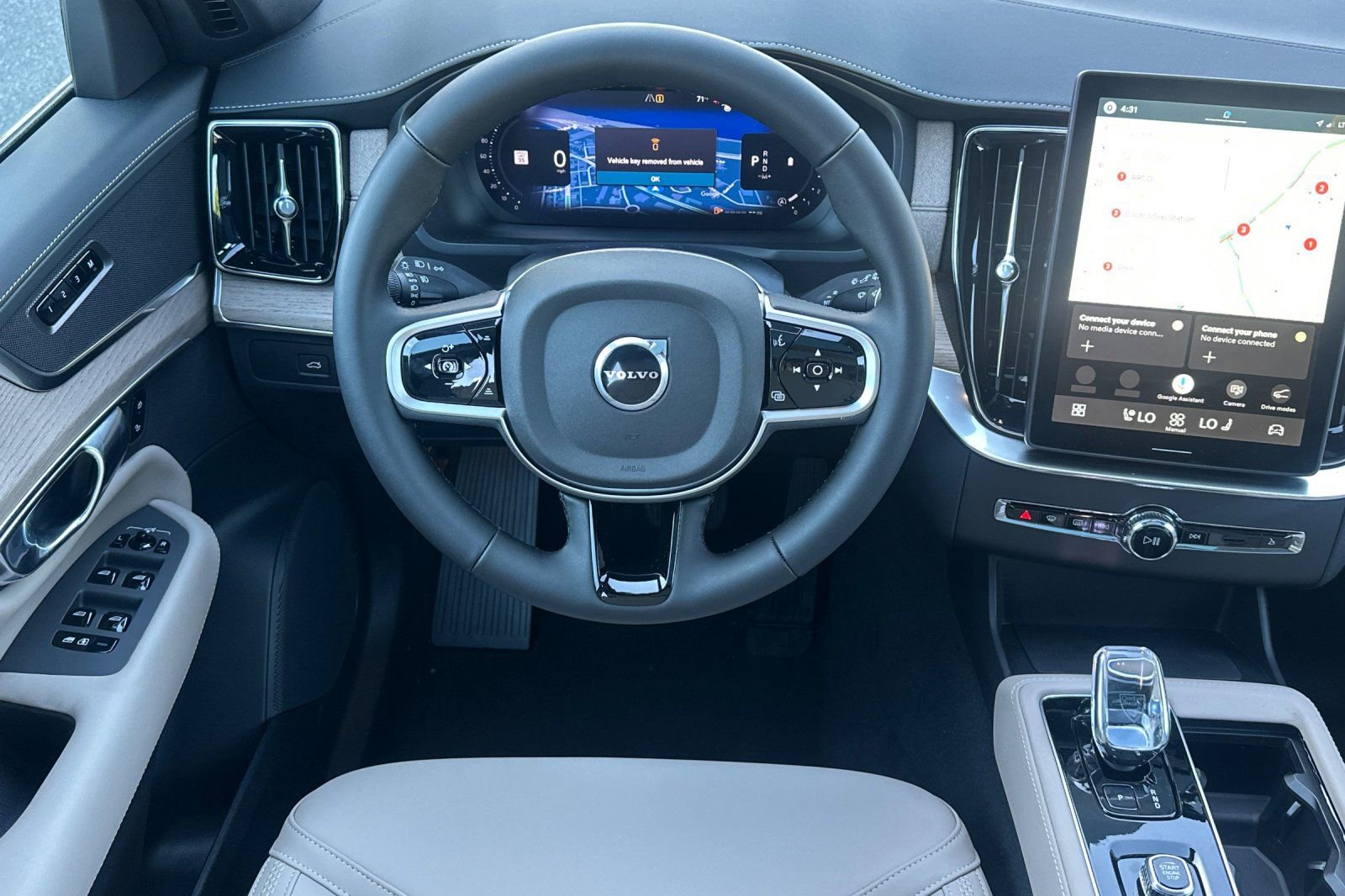 New 2026 Volvo XC90 B6 Core AWD/4WD image 14