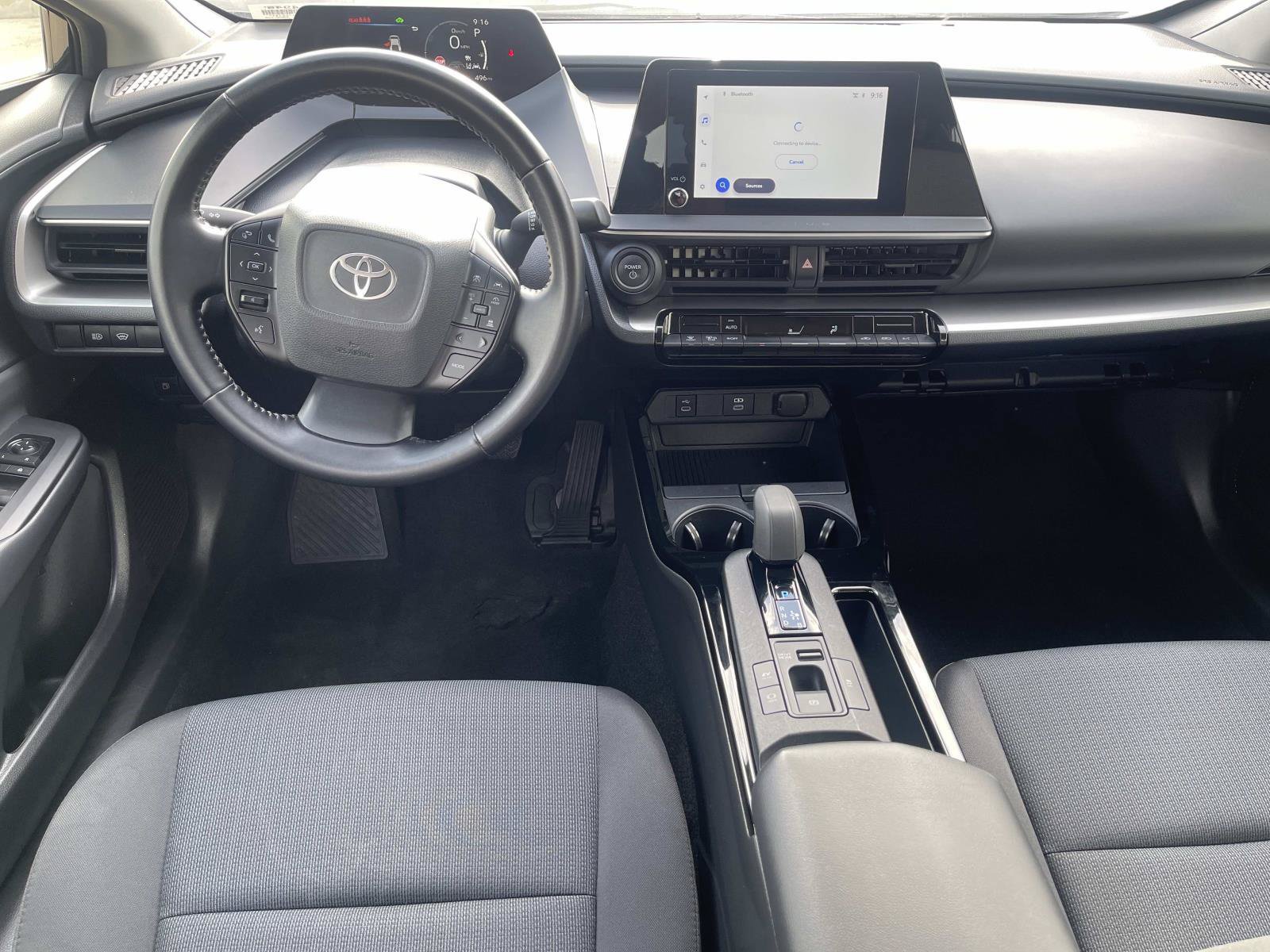 Used 2025 Toyota Prius LE FWD image 8