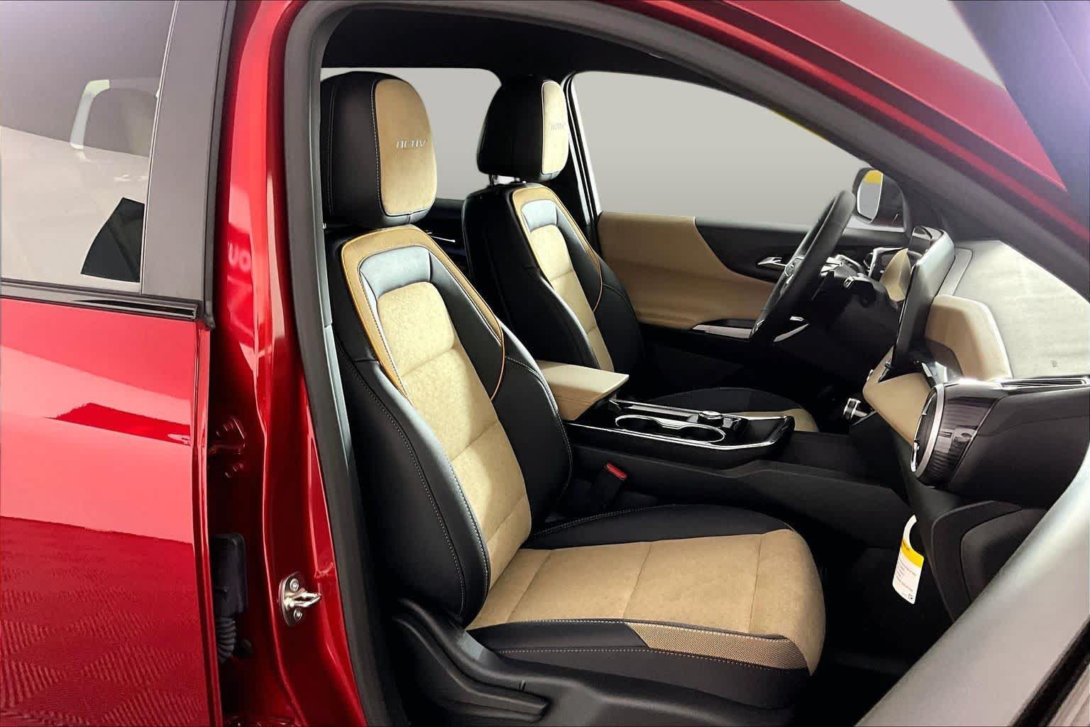 Certified 2026 Chevrolet Equinox ACTIV w/ LPO, Floor Liner Package FWD image 17