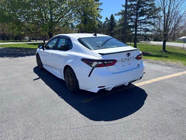 Used 2023 Toyota Camry SE AWD/4WD image 5
