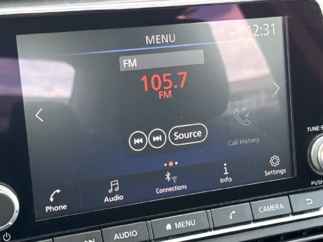 Used 2025 Nissan Altima 2.5 SV AWD/4WD image 19