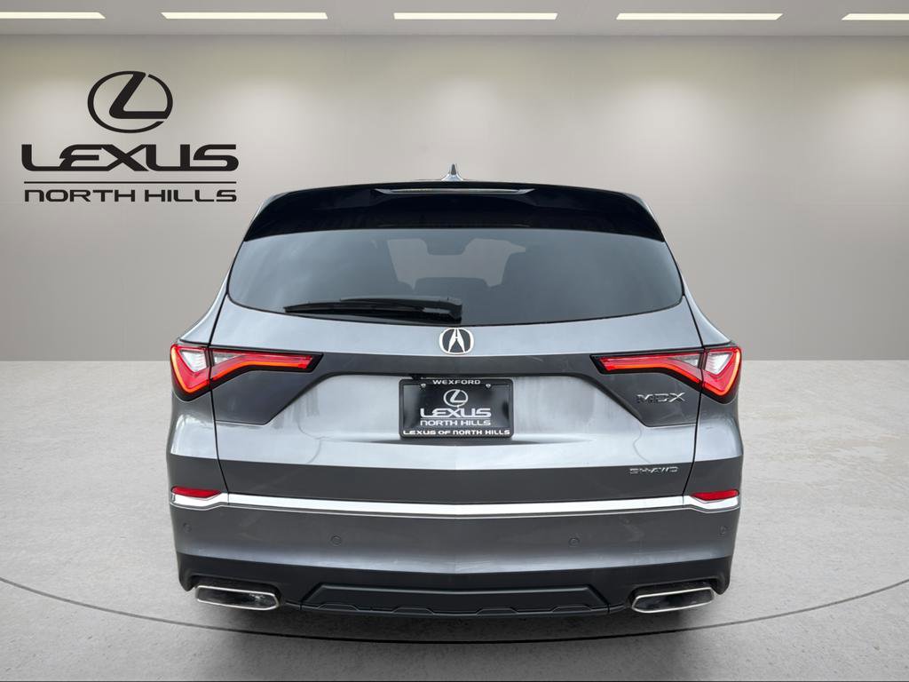 Used 2023 Acura MDX SH-AWD w/ Technology Package image 7