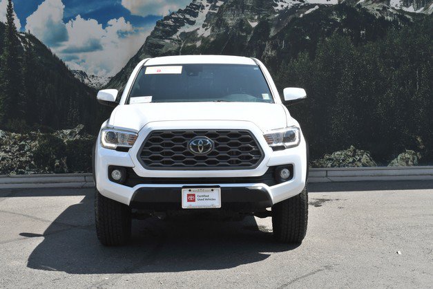 Certified 2022 Toyota Tacoma TRD Off-Road w/ Technology Package AWD/4WD image 5
