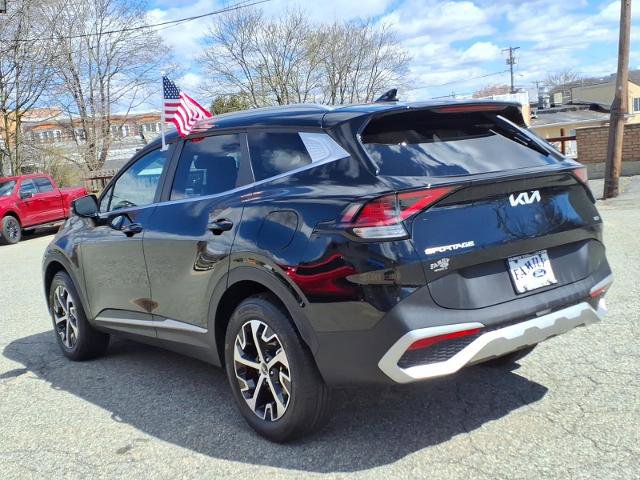 Used 2024 Kia Sportage EX image 4