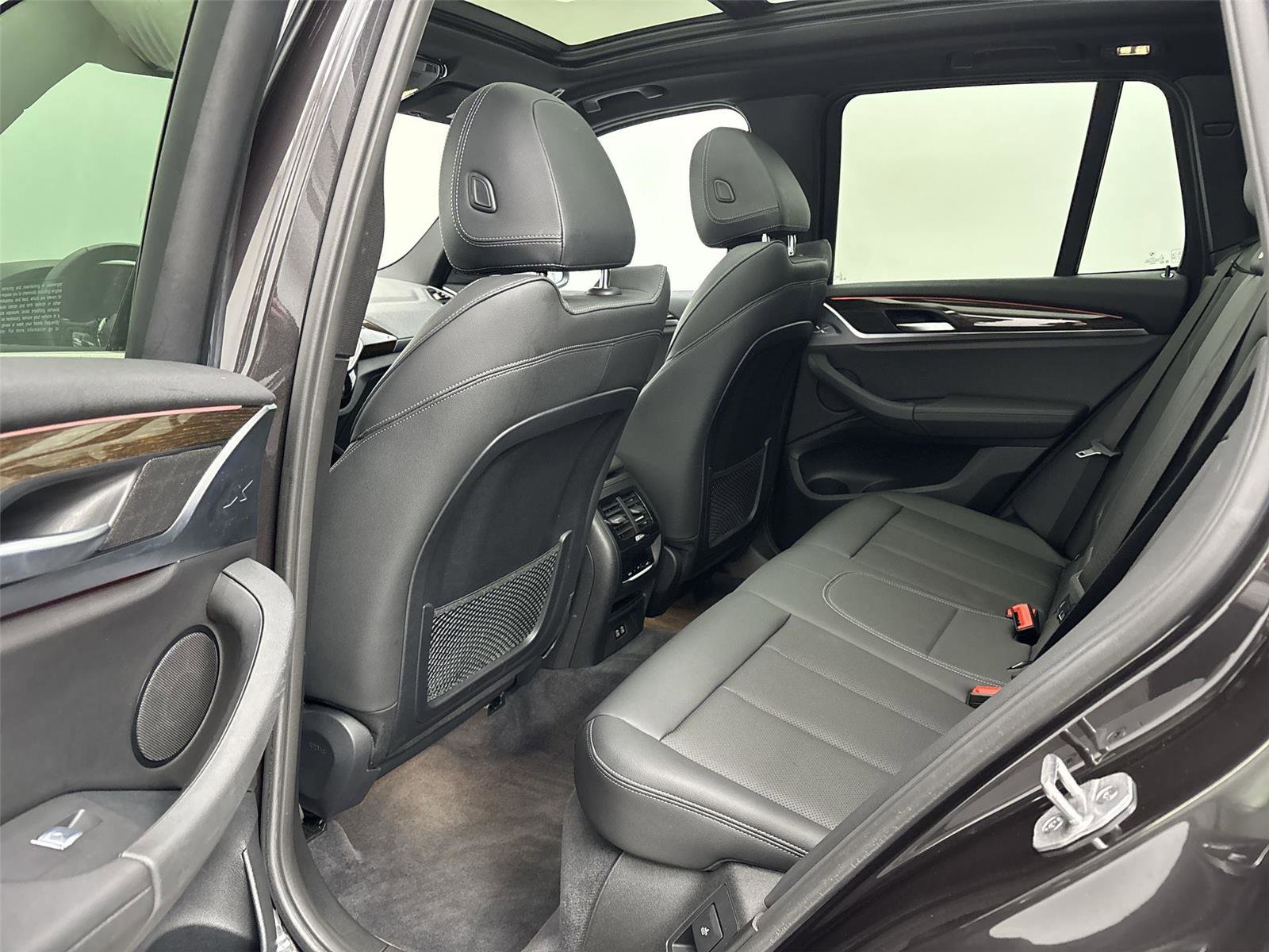 Used 2023 BMW X3 xDrive30i w/ Premium Package w/ZPA AWD/4WD image 29